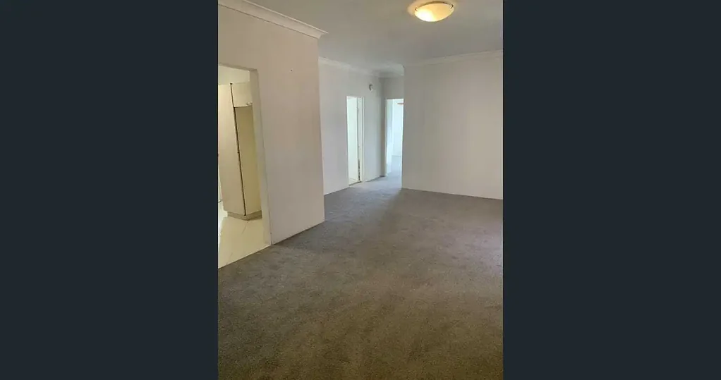 Spacious 2-Bedroom Apartment with Oversized Enclosed Balcony & Lock-Up Garage