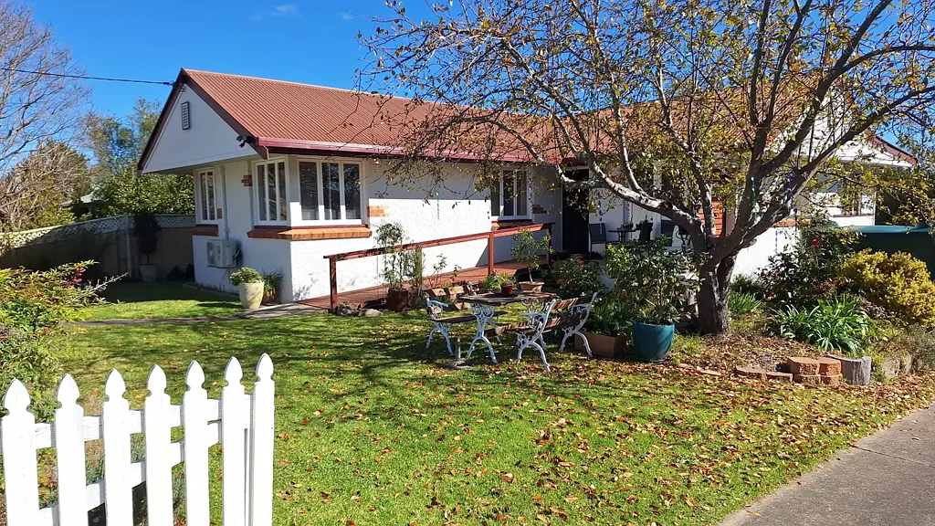 24 Minna St, Stanthorpe, QLD 4380