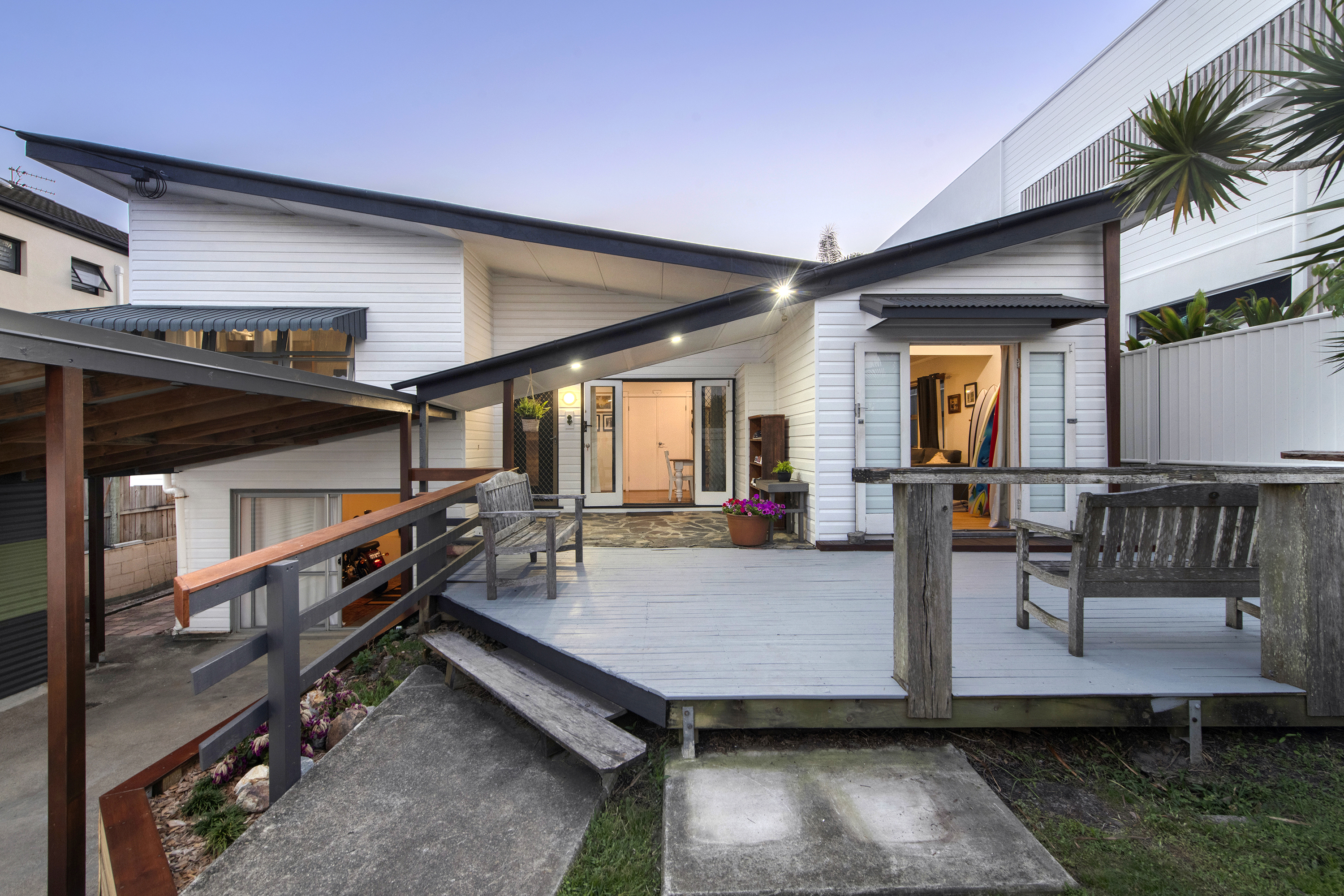 48 DOLPHIN AV, MERMAID BEACH QLD 4218, 0房, 0浴, House