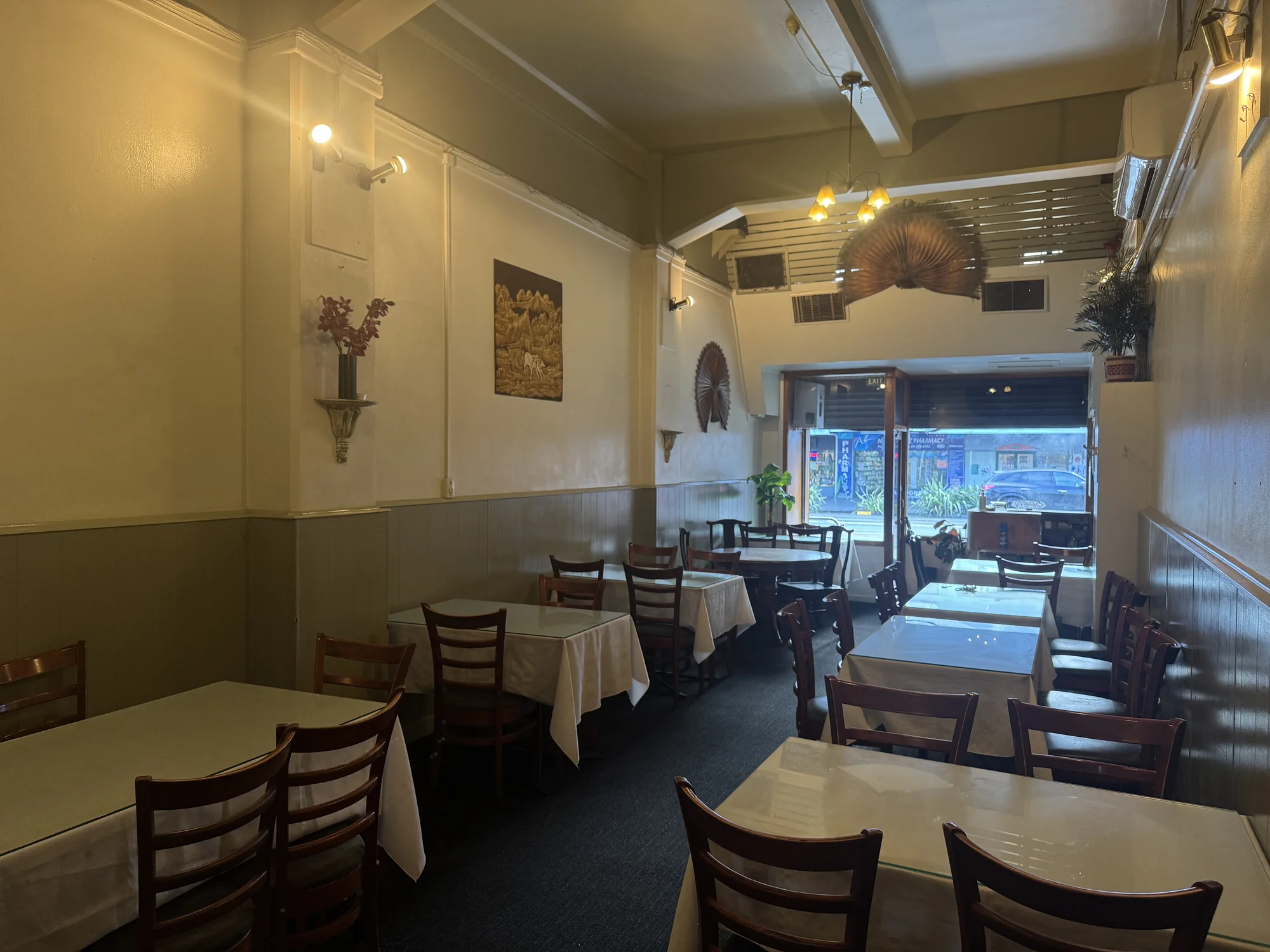 Auckland Central A Rare K' Road Institution – Fitted Restaurant