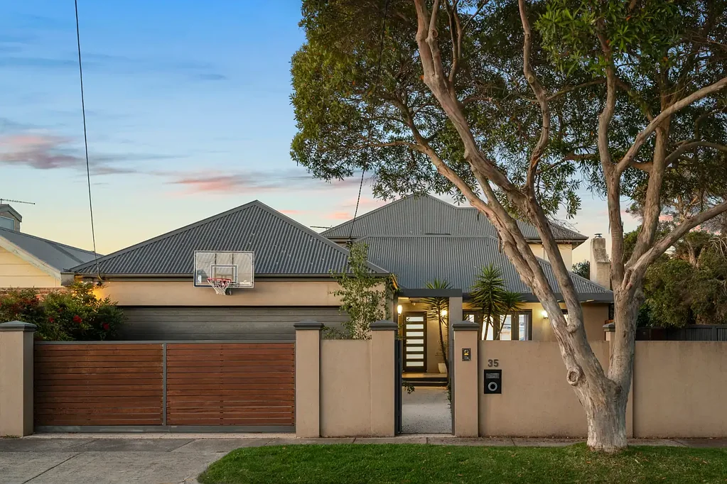 Mentone 5ਬੈੱਡਰੂਮ 5-Star Resort-Style Entertainer by the Bay