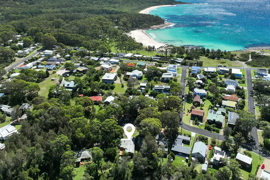 Bawley Point 4침실 Surf, Sand & Small‑Town Charm: North‑Facing 4BR Home 300m from Bawley Point Beach