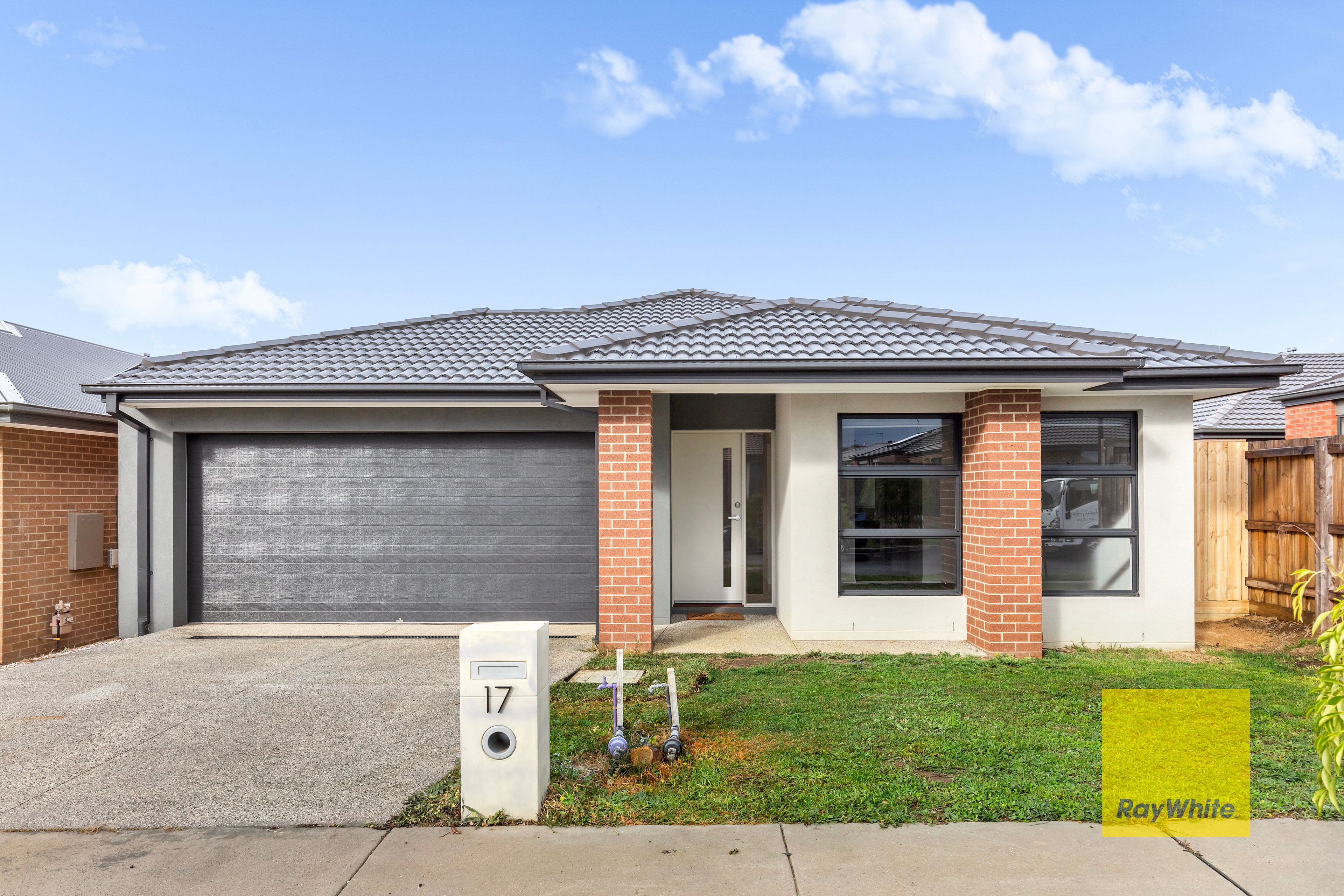 17 SILVER OAK WAY, MOUNT DUNEED VIC 3217, 0 Kuwarto, 0 Banyo, House