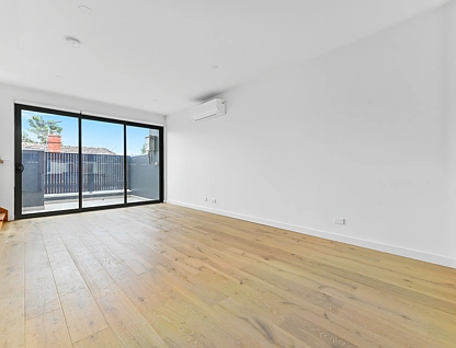 2/11 Etna Street, Glen Huntly, Bayside, 2 कमरे, 1 बाथरूम, Townhouse