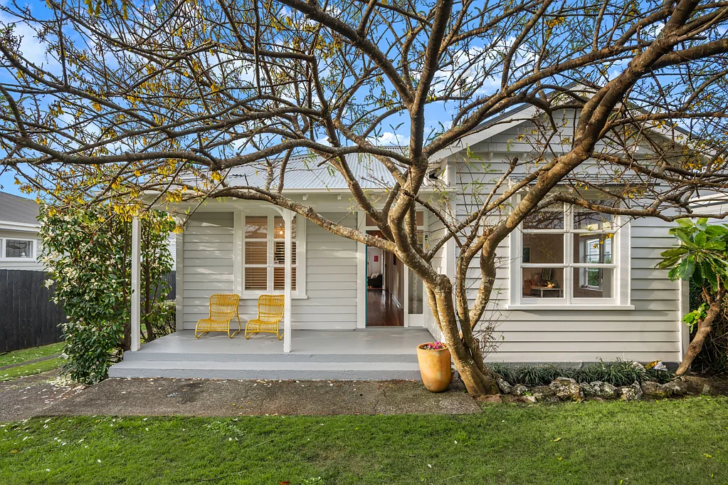 Sandringham 3房  North-facing Backyard Bliss