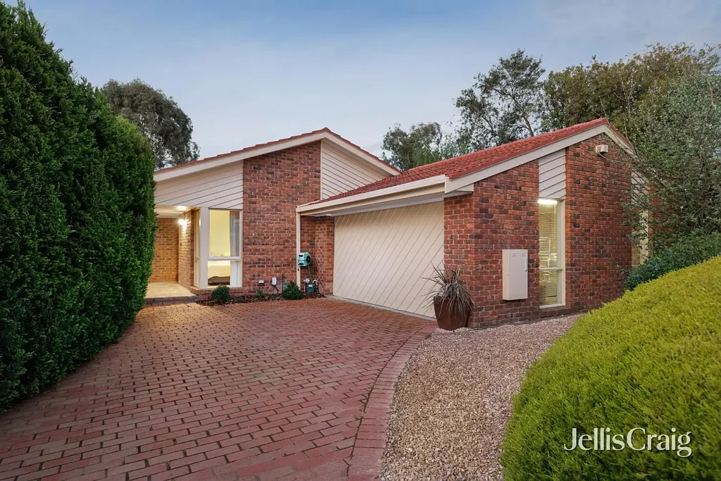 6 The Eyrie, Eltham, VIC 3095