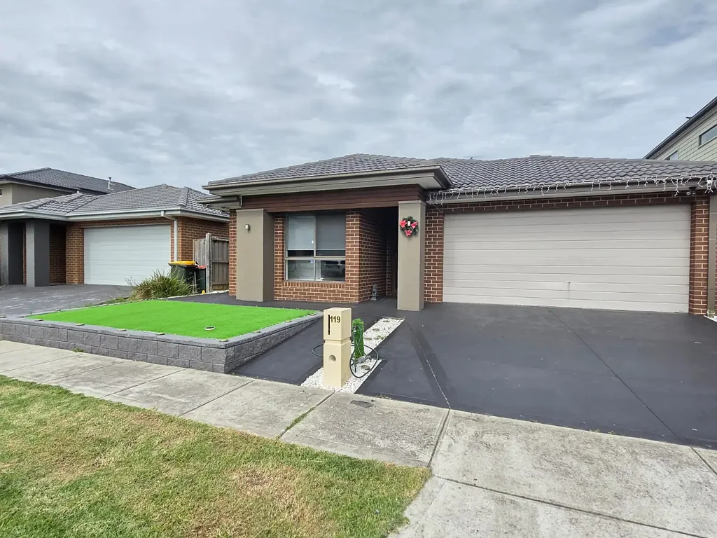 Stunning Family Home in Point Cook