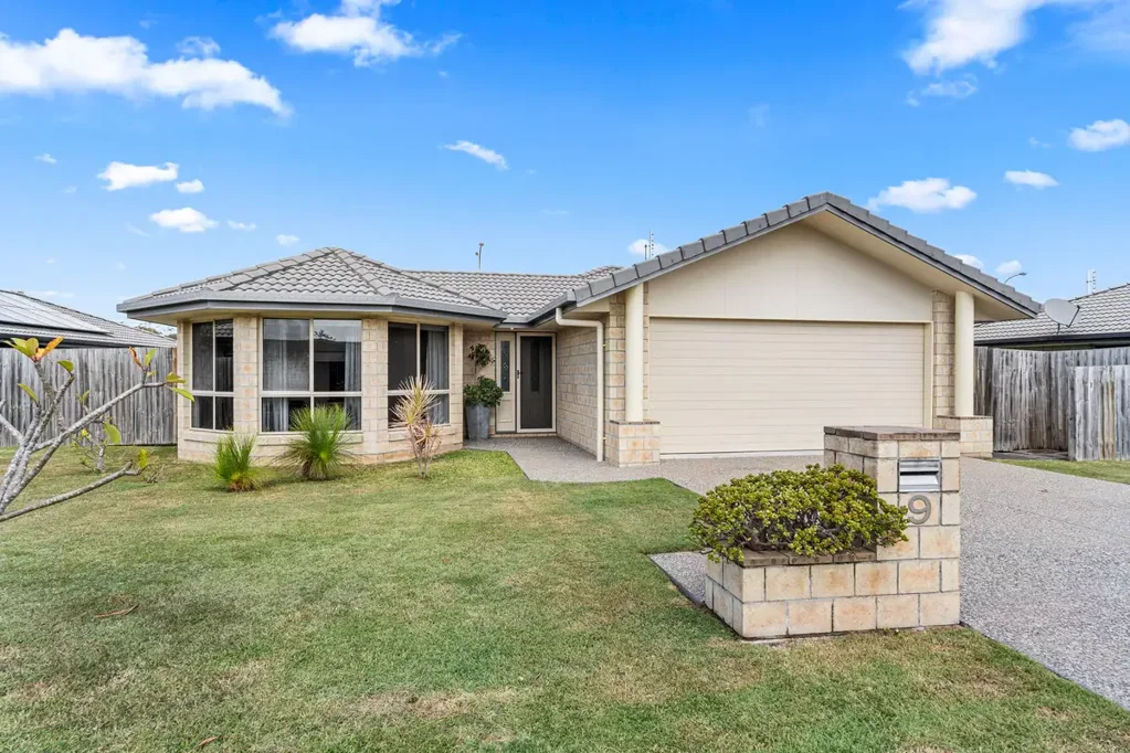 9 Parakeet Circuit, Kawungan, QLD 4655