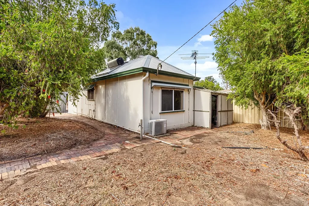 94 Government Road, Roelands, WA 6226
