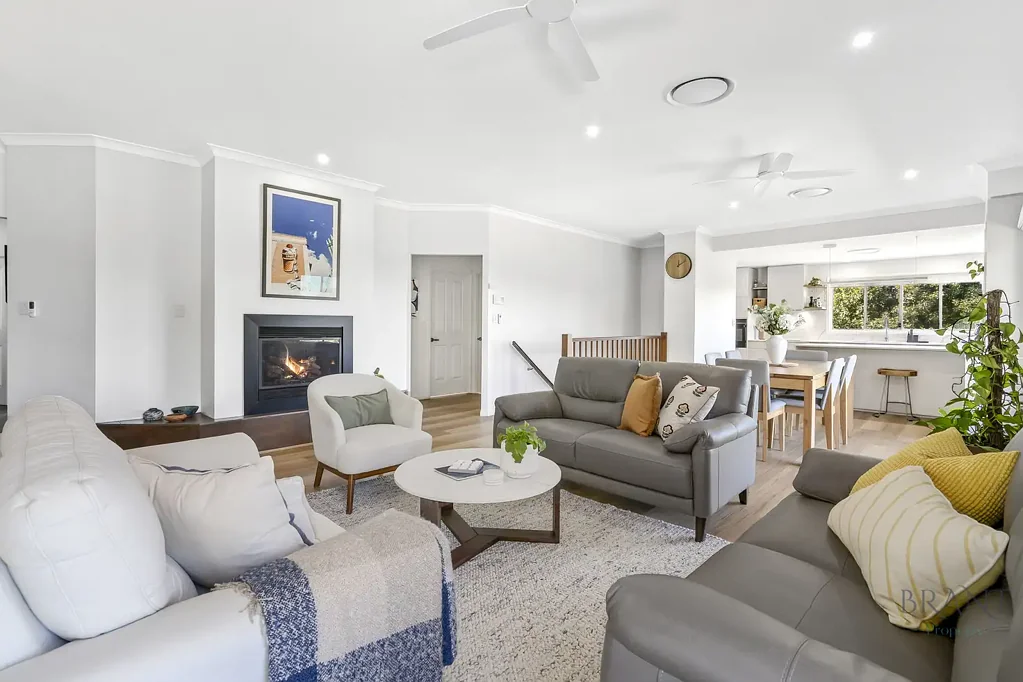 Maleny 4房  Elegant Maleny Home with Dual Living!