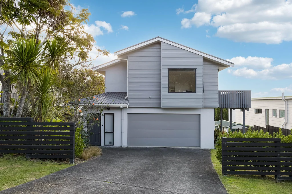 Stanmore Bay 3બેડરૂમ Prime Location, Packed With Potential