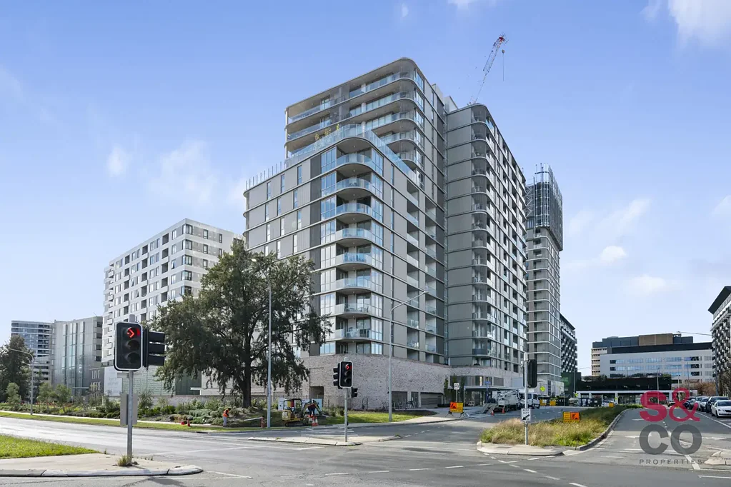 Stylish Apartment in a Sought-After Location!!!