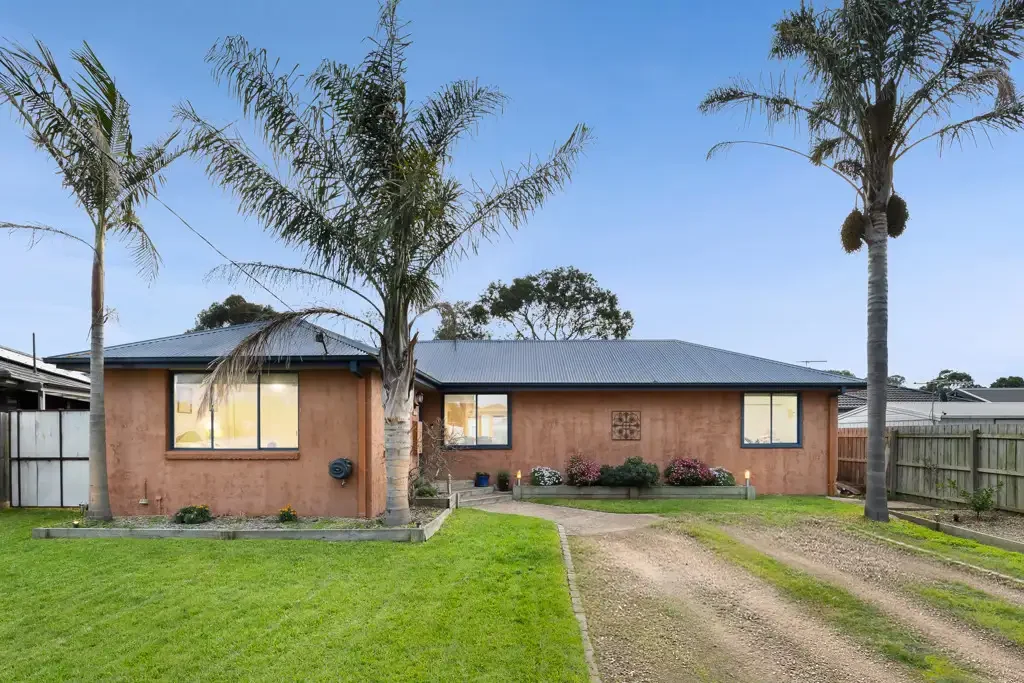 Crib Point 3房 四分之一英亩土地上的完美家庭住宅 The Complete Family Package on a Quarter Acre