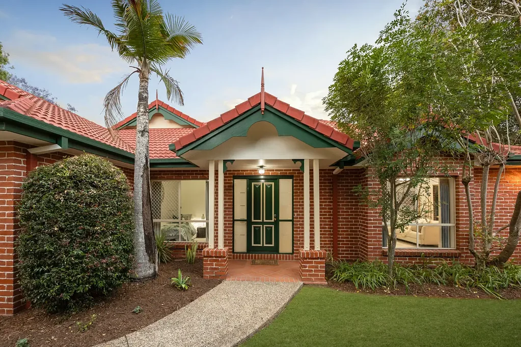 Brookfield 4Kwarto Relaxed single level home on a sensational 1055sqm