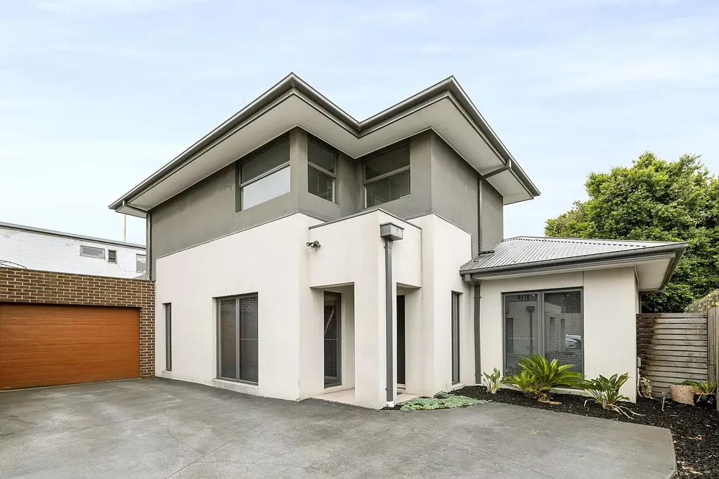 Pascoe Vale 3 Bedroom Secluded style with dream dimensions
