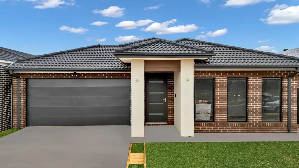 A Place To Call Home In STRATHTULLOH!!
