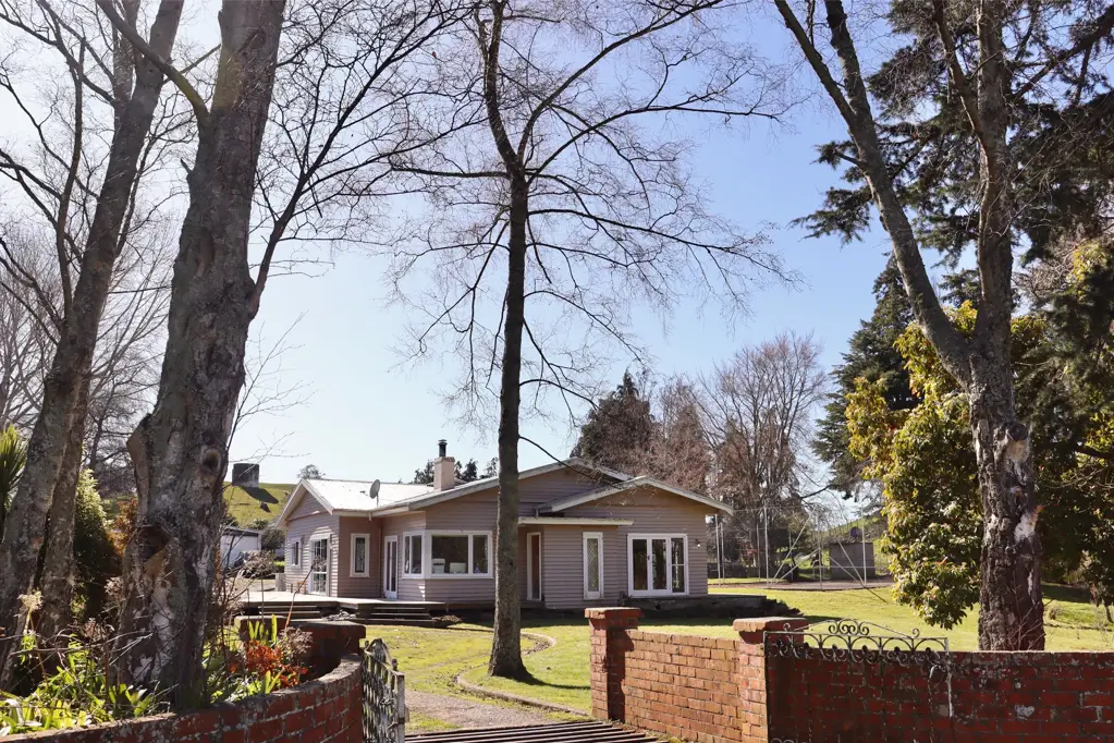 Taihape and Surrounds Idyllic Lifestyle Opportunity Comes a Knocking!