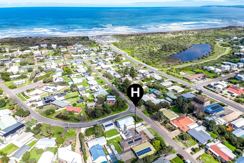 Goolwa South 4 Bedroom Coastal Living with Space, Exceptional Entertaining only 500m to Goolwa Beach