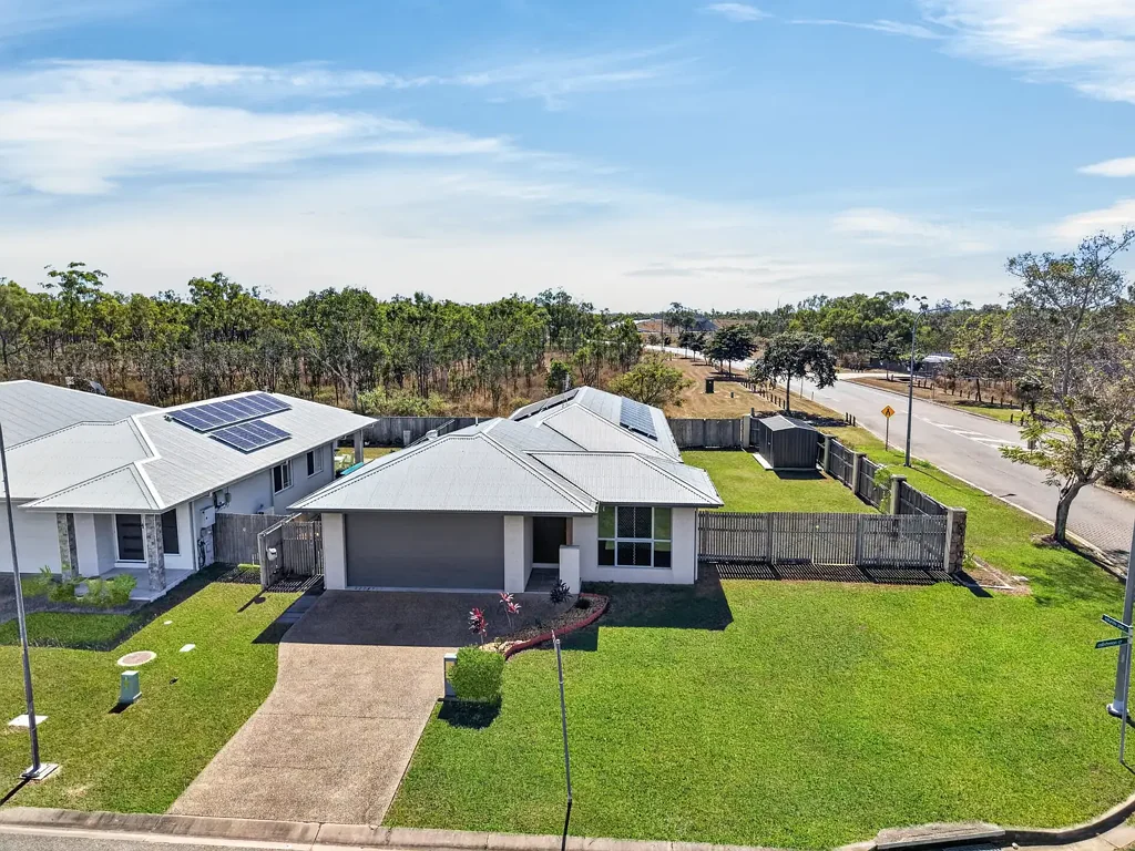Bohle Plains 3房  Stunning Finishes, Fittings & Side Access + Solar: You Will Adore This Property !