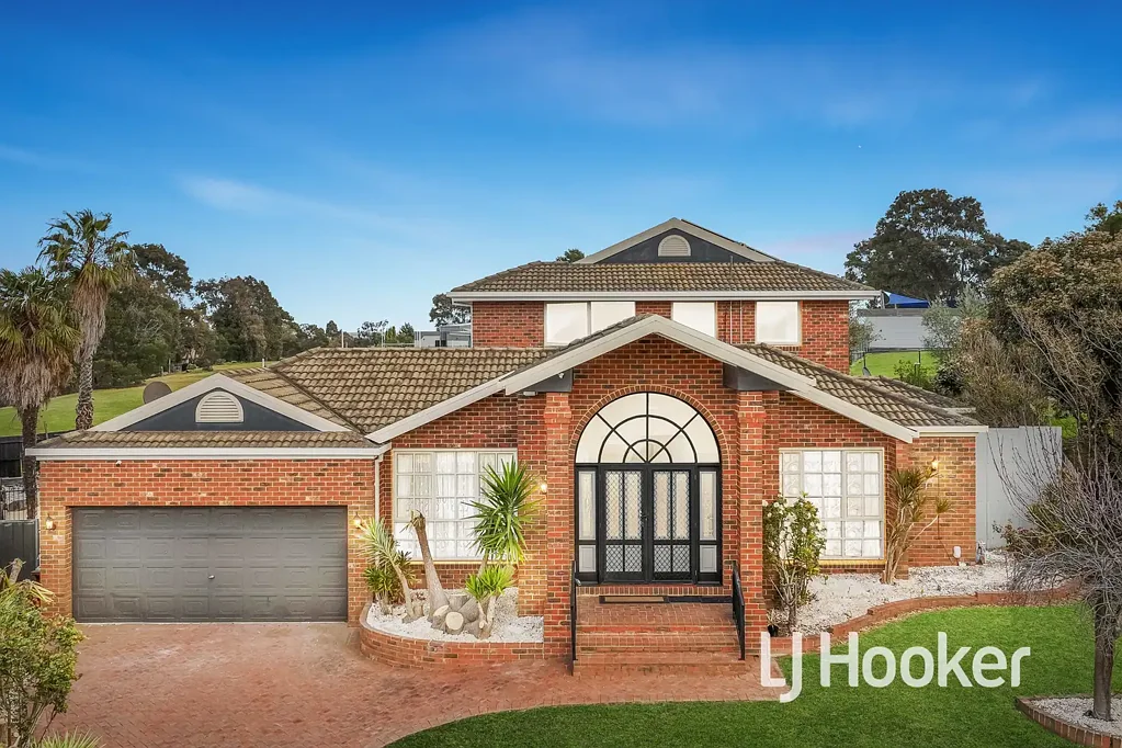 Endeavour Hills 5ਬੈੱਡਰੂਮ Spacious Family Living with Mountain Views & Resort-Style Entertaining