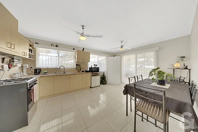 55 Squire Street, Toolooa, QLD 4680, 4 slaapkamers, 1 badkamers, House