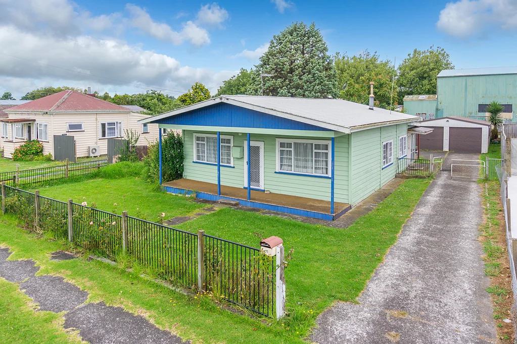 Huntly 3房  Charming Huntly Home with Great Potential Awaits.
