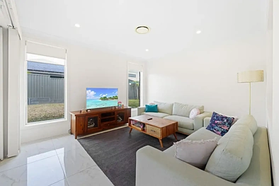 16 Ewing Loop, Oran Park, NSW 2570, 4 habitaciones, 2 baños, House