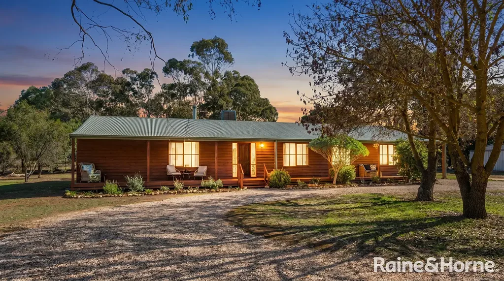 Strathalbyn 4침실 Best Offers By 12pm Tuesday the 26th of May 2026