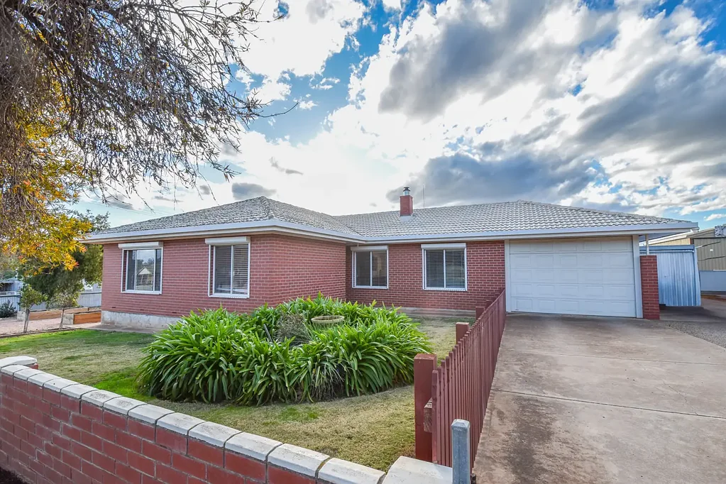 Wirrabara 4ਬੈੱਡਰੂਮ Renovated, Self-Sufficient & Ready to Move In