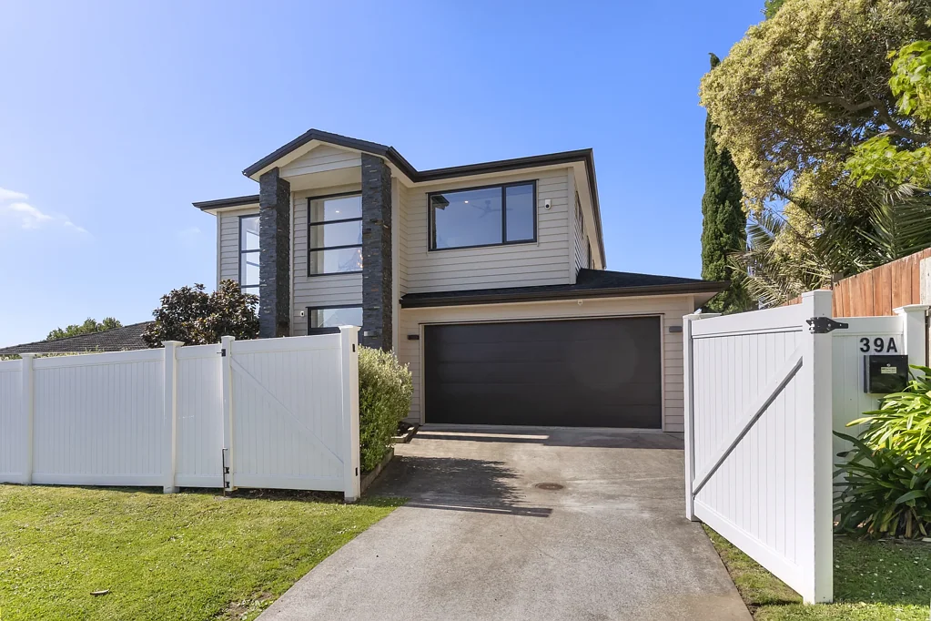 Howick 5房  THE ULTIMATE HOWICK FAMILY HOME