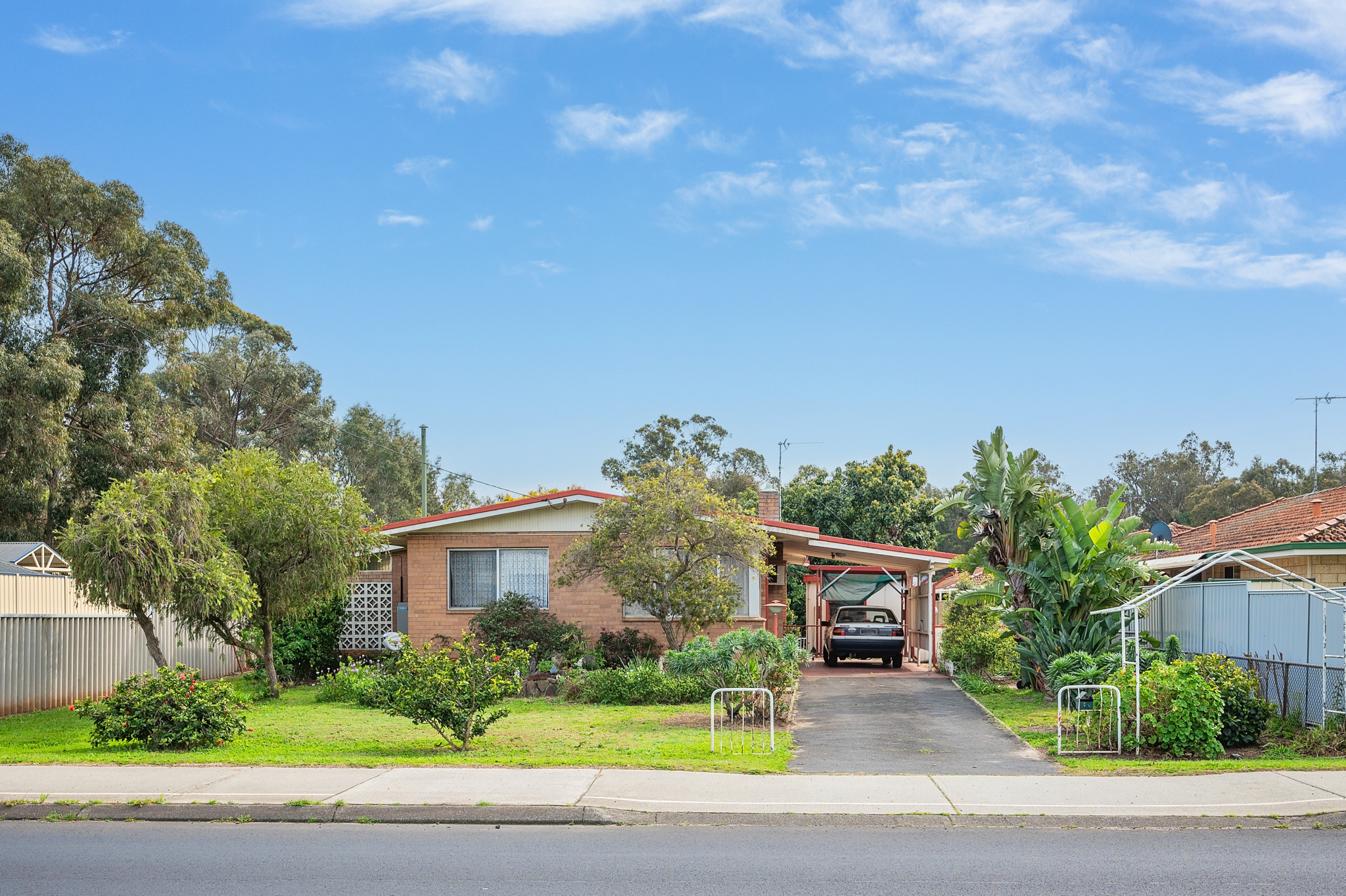 124 SOUTH WESTERN HWY, GLEN IRIS WA 6230, 0 habitaciones, 0 baños, House