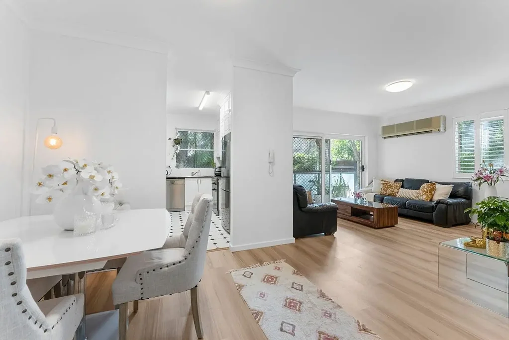 Bondi 3 Bedroom Spacious Garden Retreat in Prime Bondi Location