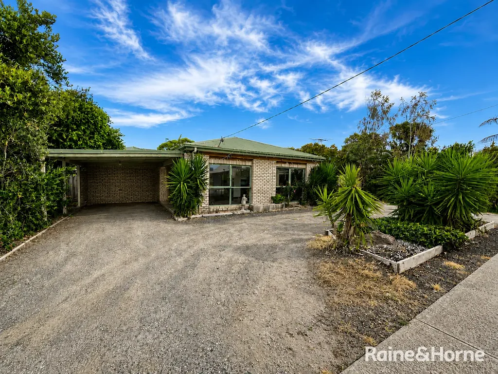 4 Bedroom Family home on a massive block!