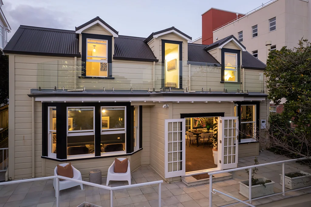 Thorndon 4कमरा SUPREME THORNDON VILLA