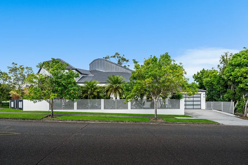 Varsity Lakes 4ਬੈੱਡਰੂਮ Luxury, Space, and Privacy All in One Exceptional Home