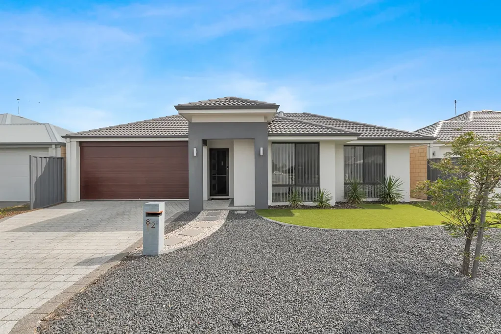 Spacious Family home with a Bonus Theater Room in Baldivis!