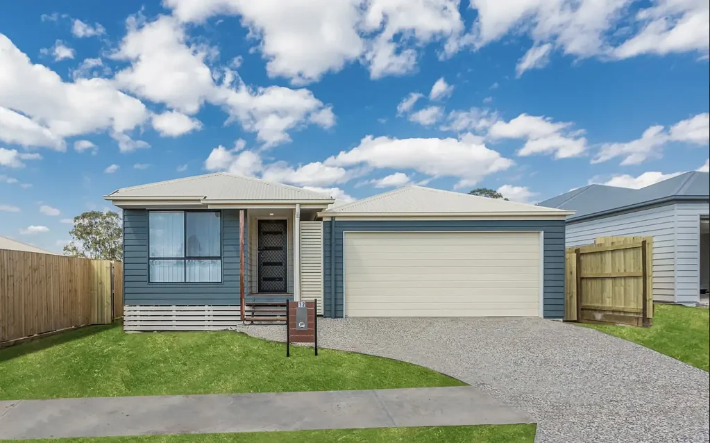 FAMILY HOME WITH GOOD SIZED YARD!