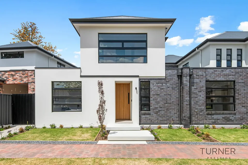 Modern 3 Bedroom Home with Study & Courtyard Living