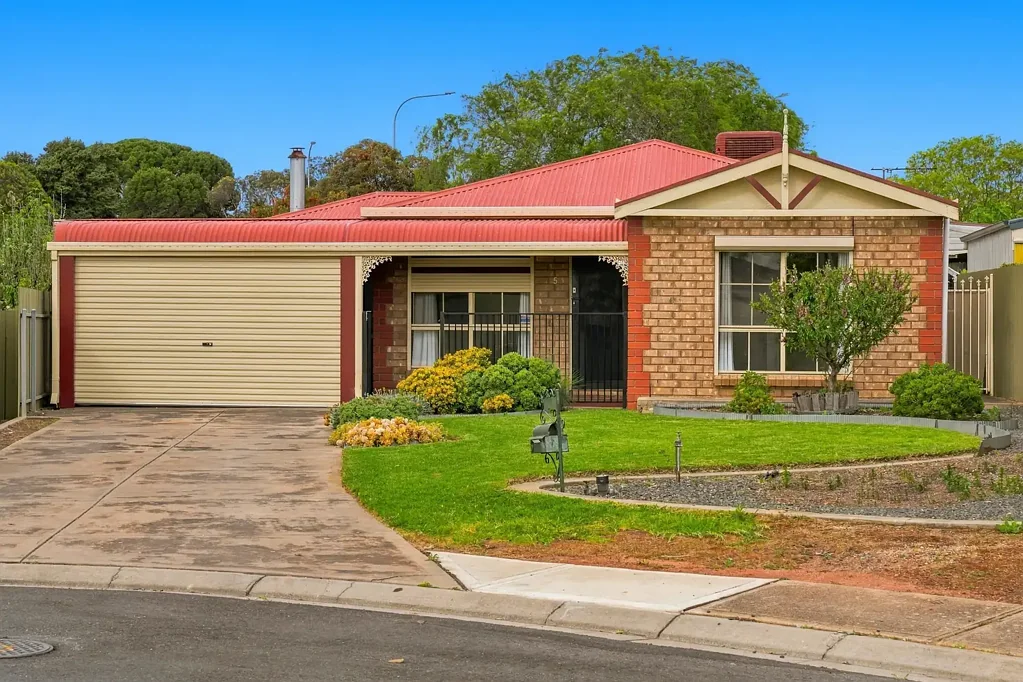 Willaston 3房  Cul-de-sac Comfort with Space to Entertain