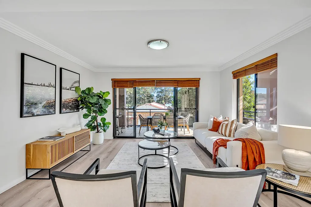 Point Frederick 3Kwarto Luxurious Ground-Floor Unit with Stunning Waterfront Views.