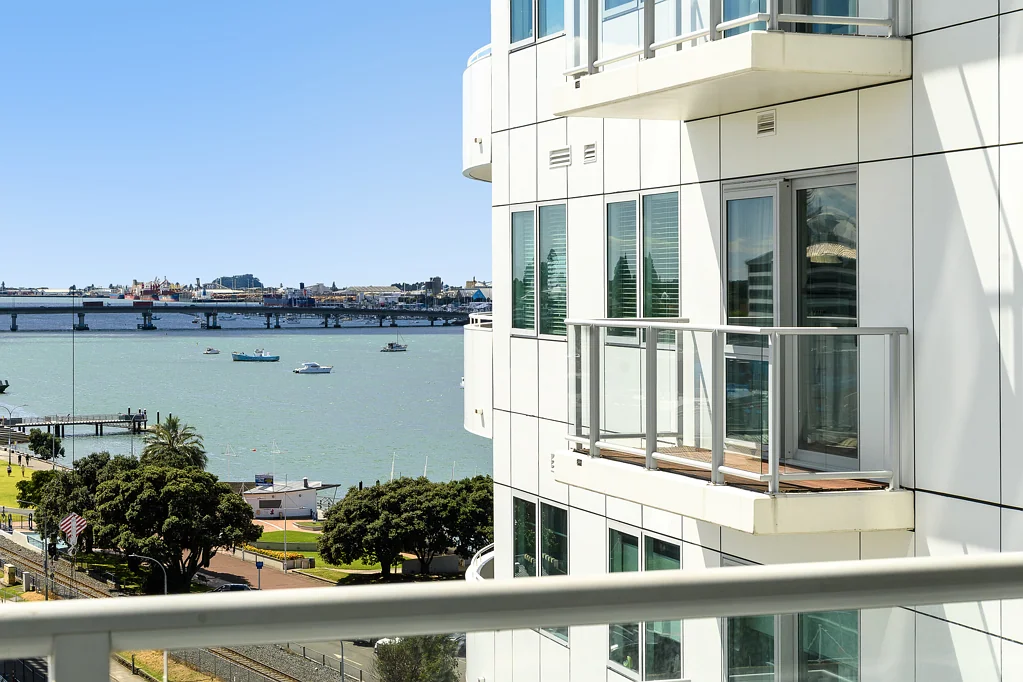 Tauranga Central 3침실 Luxury Apartment. Motivated Vendor. Must Be Sold