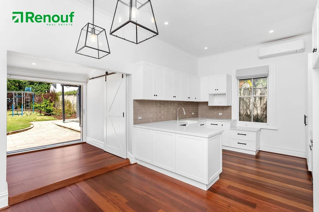 Swanbourne 3ਬੈੱਡਰੂਮ The Big Back Yard! Timeless Federation era Character Home set on 713 sqm. Bring the Kids!