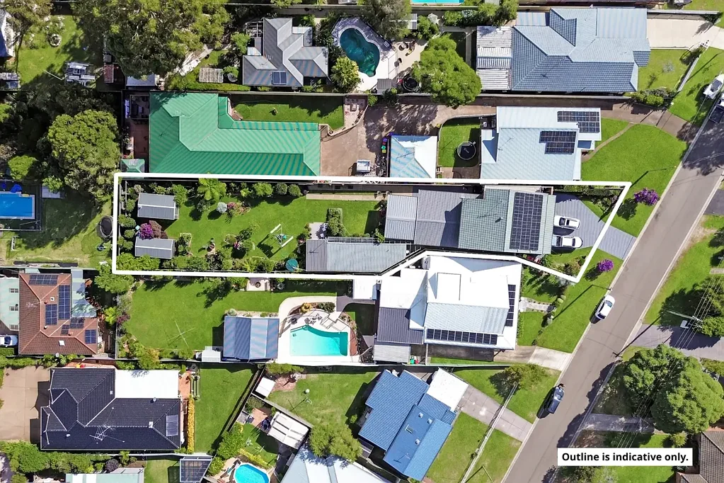 Heathcote 6房 多代同堂空间 独立工作室 双车库存储 现代双厨房 遮盖娱乐区 太阳能系统 优质学校近邻 LIFETIME.