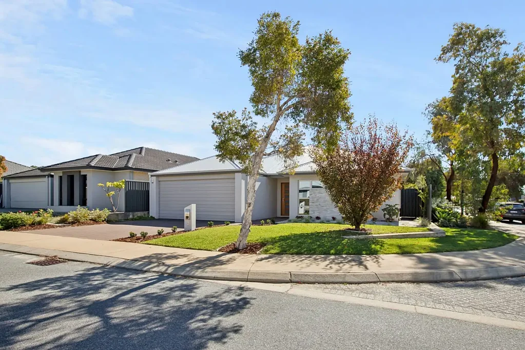 Wellard 4房  Dream Custom Built Family Home in Wellard