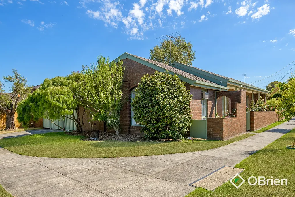 Frankston 4બેડરૂમ Timeless Character & Grand Proportions in a Coveted Family Pocket