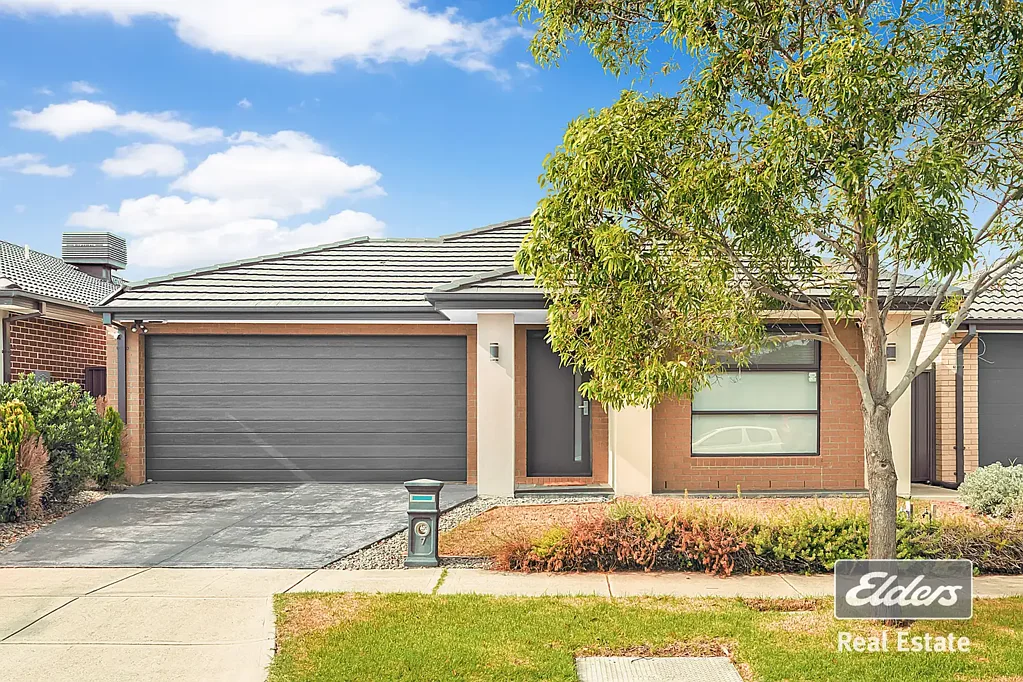 Werribee 4房 Cornerstone Estate 精品住宅 Sherridon建造 宽敞主卧 厨房电器齐全 户外Alfresco 双车库 安全便捷 Immaculate Family Home Close to Everything You Need!