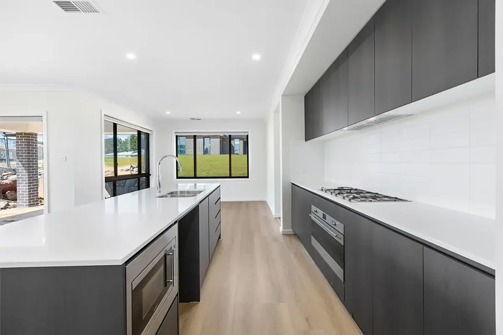 Bungendore 4房  Family-Sized Luxury with Rural Charm