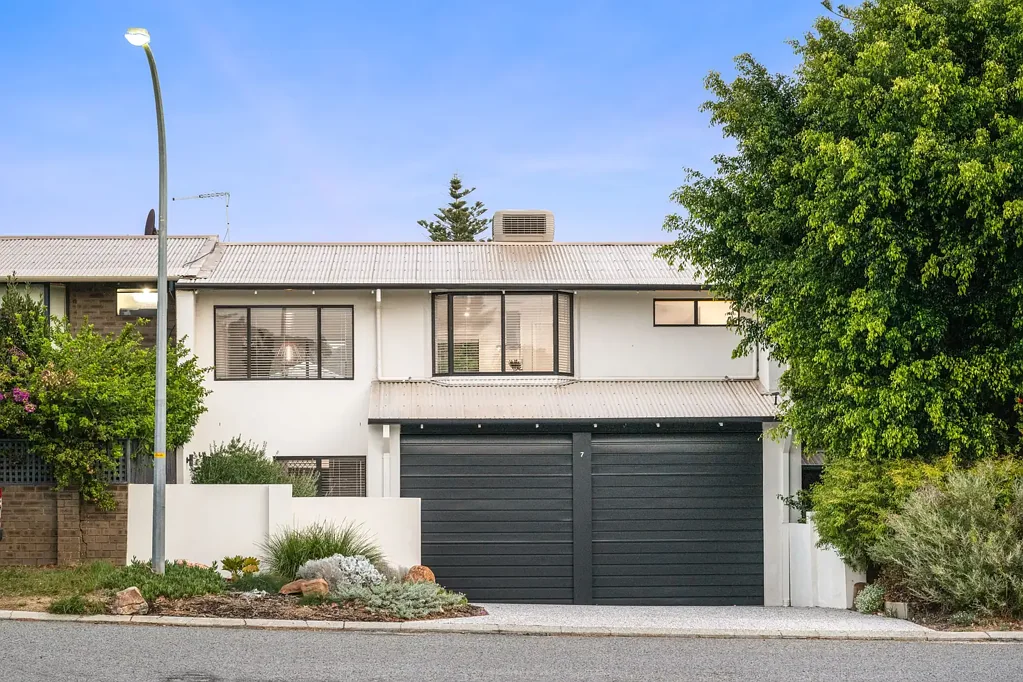 North Fremantle 2chambre Contemporary Terrace Home By the River