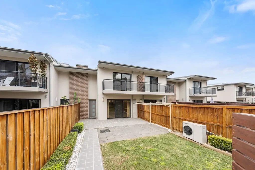 Modern Townhouse in the Heart of Baulkham Hills