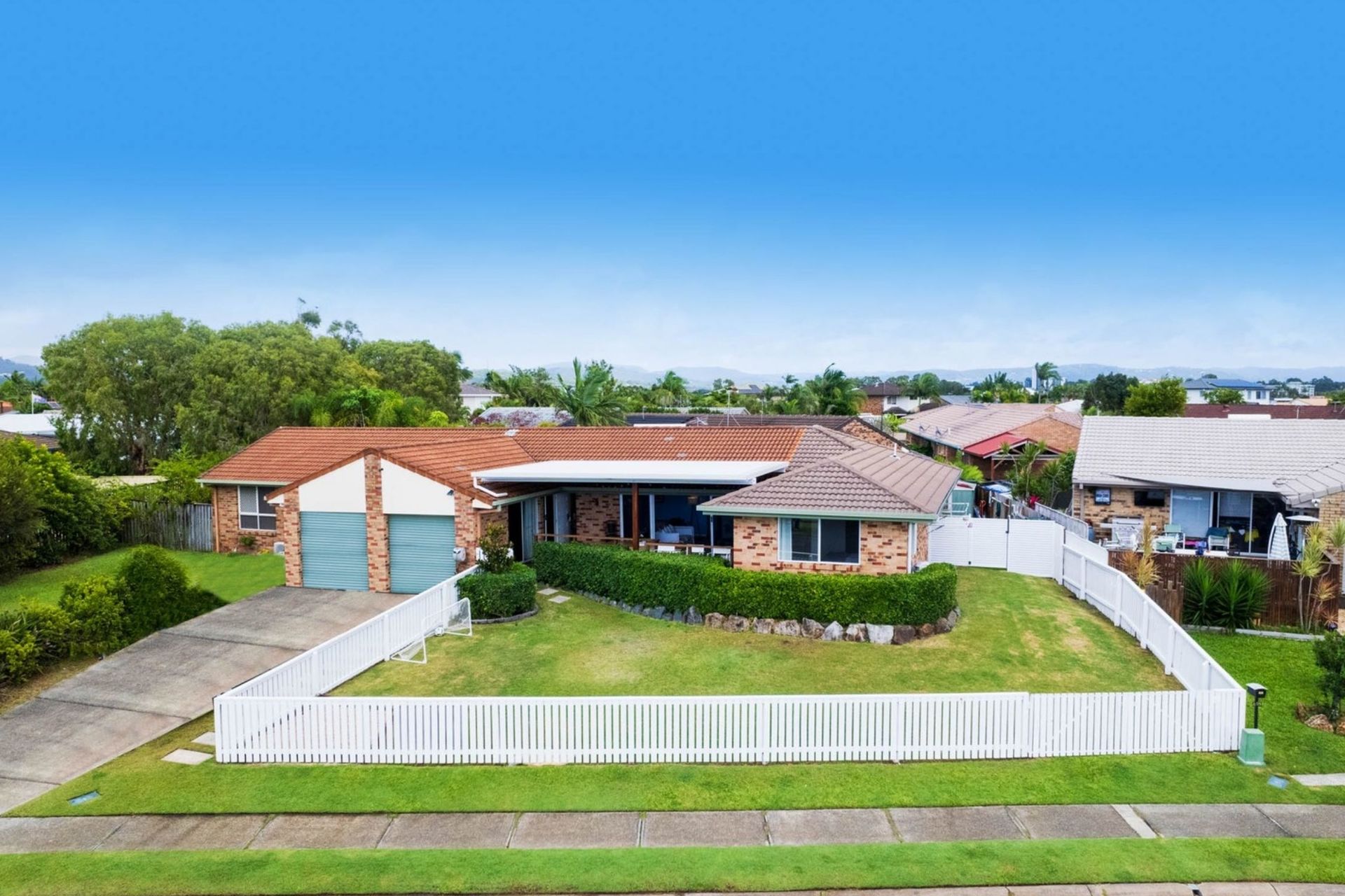 UNIT 1 23 GALEEN DR, BURLEIGH WATERS QLD 4220, 0 Kuwarto, 0 Banyo, House